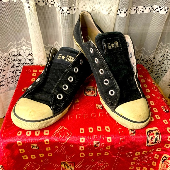 Converse Shoes - Low Top Converse in Black